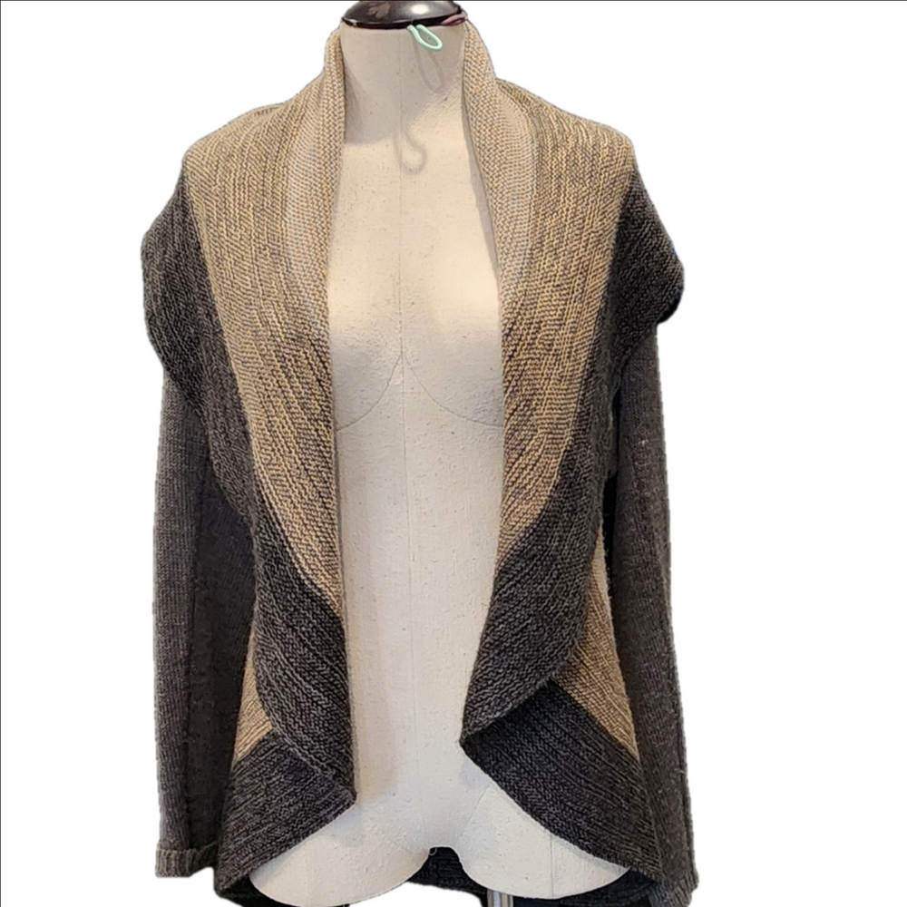 CHARTER CLUB  Gray, Tan and Cream Open Front Sweater